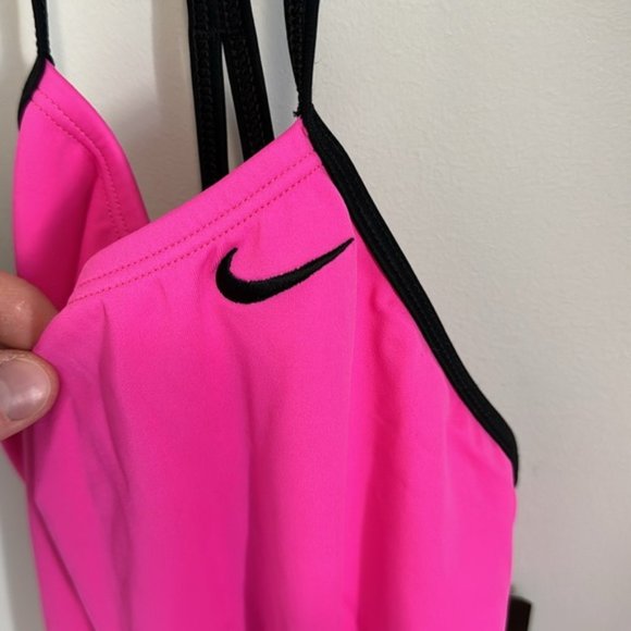 NWT Junior Girls Nike Essentials Pink one piece Swimsuit size XL 13-15 years - Picture 3 of 8